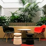 Ibis Saldanha 2*