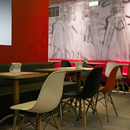 宜必思里斯本萨尔达尼亚酒店