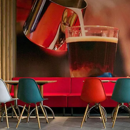 宜必思里斯本萨尔达尼亚酒店